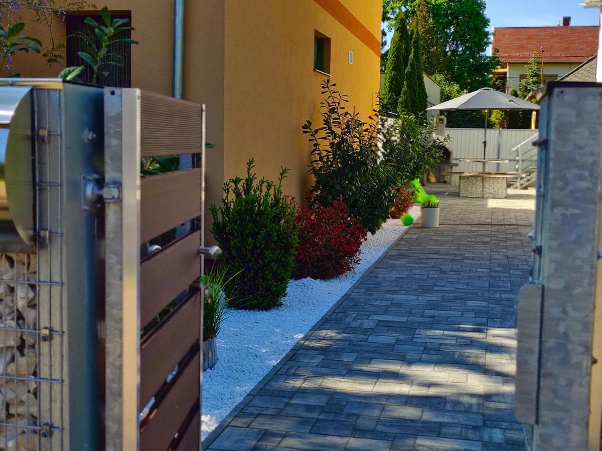 White Stone Apartman Hajdúszoboszló Exterior foto
